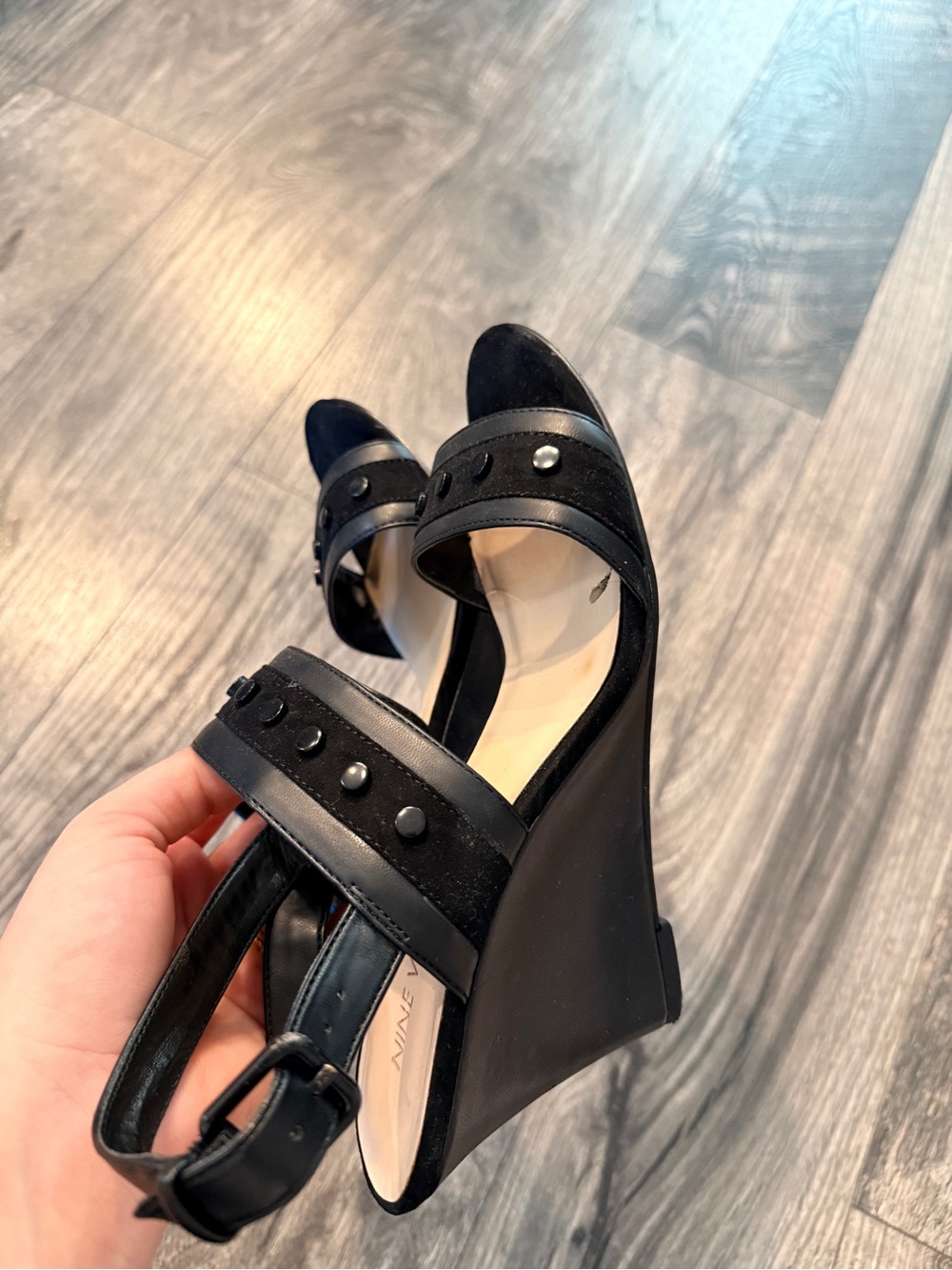 Nine West wedge sandals women size 7M black gently used